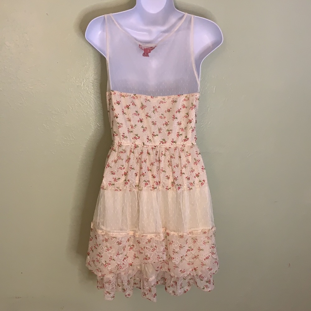 Springtime Dress - Picture 3 of 4